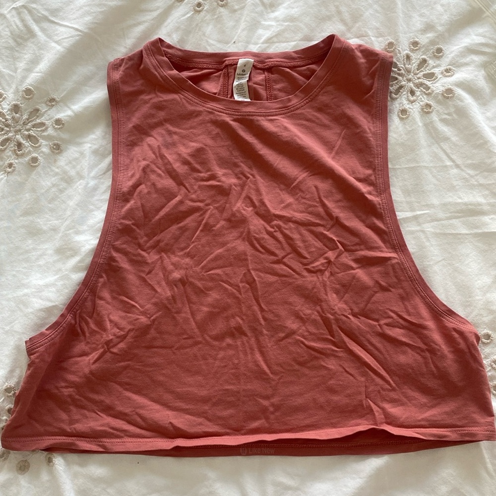 Lululemon muscle crop tank